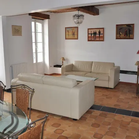 Apartment Port De *